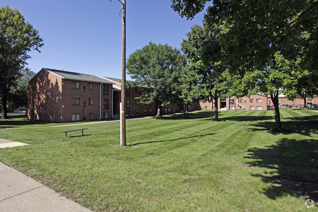 Building Photo - Cumberland Court