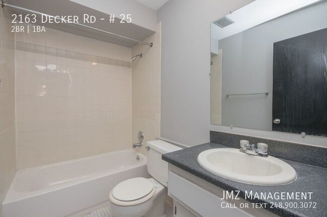 Building Photo - 2163 Decker Rd