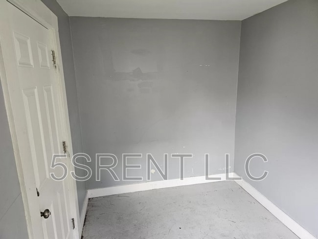 Building Photo - 410 Gray Ave