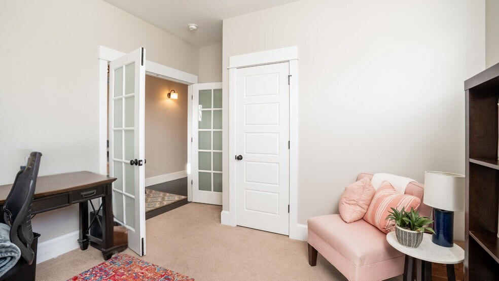 Office/4th Bedroom - 2421 Lasso Ave