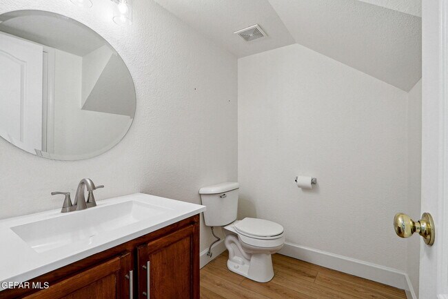Building Photo - 7089 Luz De Espejo Dr