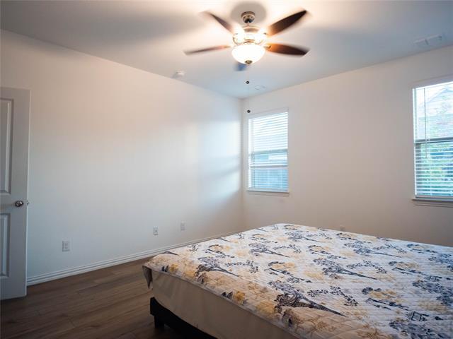 Building Photo - 1107 Daffodil St