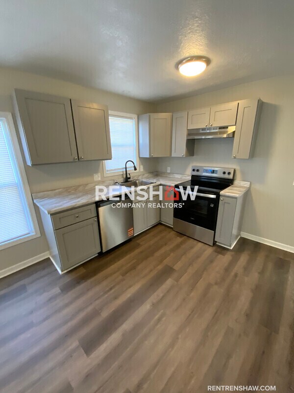 Building Photo - 119 High St