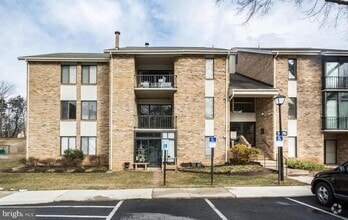 Building Photo - 5476 Cedar Ln