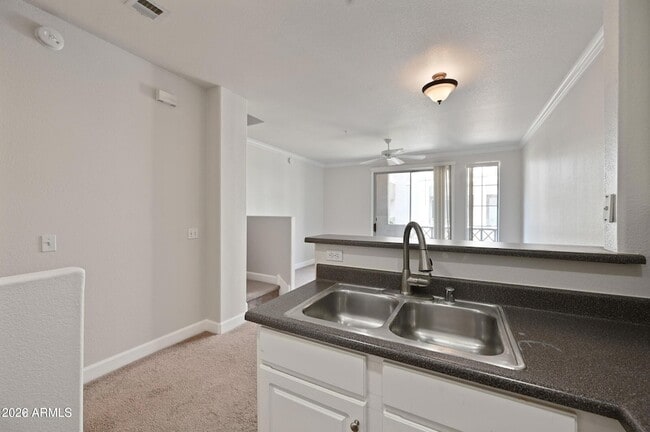 Building Photo - 4455 E Paradise Vlg Pkwy S