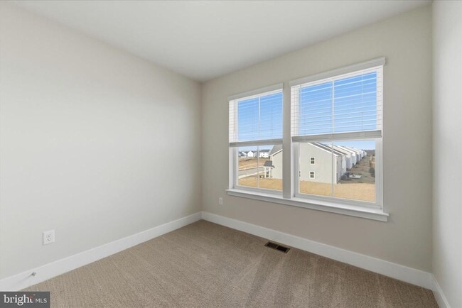 Building Photo - 133 Lakota St