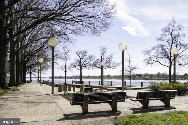 Building Photo - 1311 Delaware Ave SW