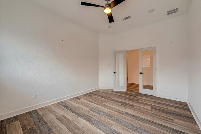 Building Photo - 24351 Dyer Hl Wy