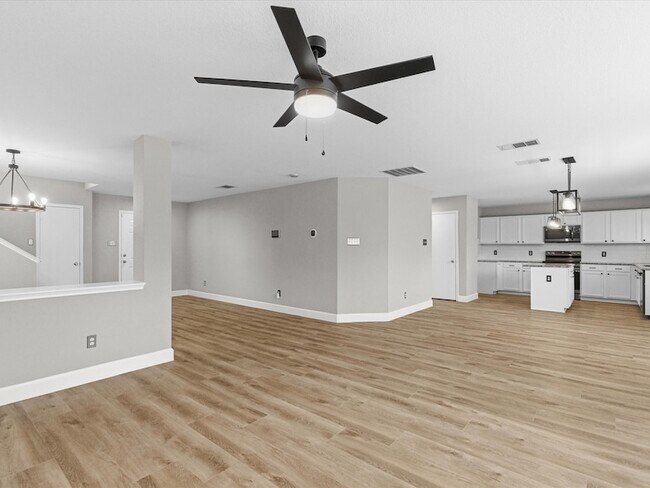 Building Photo - 1316 Hunter Ln