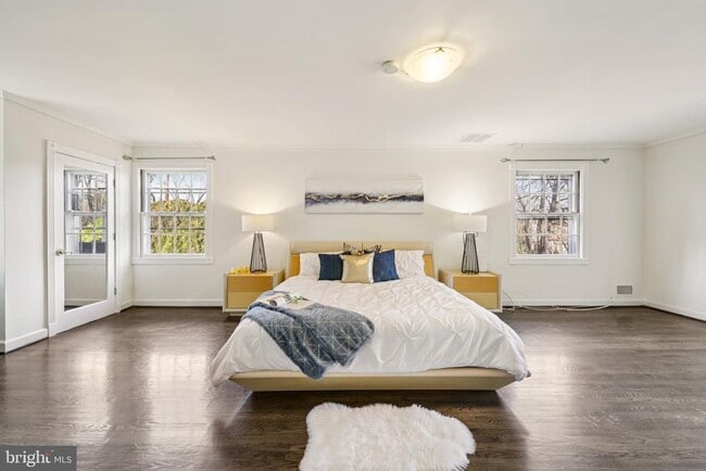 Building Photo - 5301 Goldsboro Rd