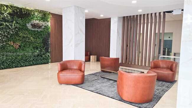 Building Photo - 250 174th St