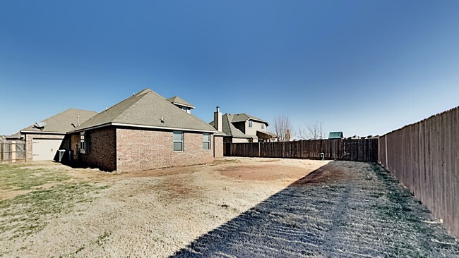 Building Photo - 3 Bedroom 2.5 Bath Home - Deer Creek Schools