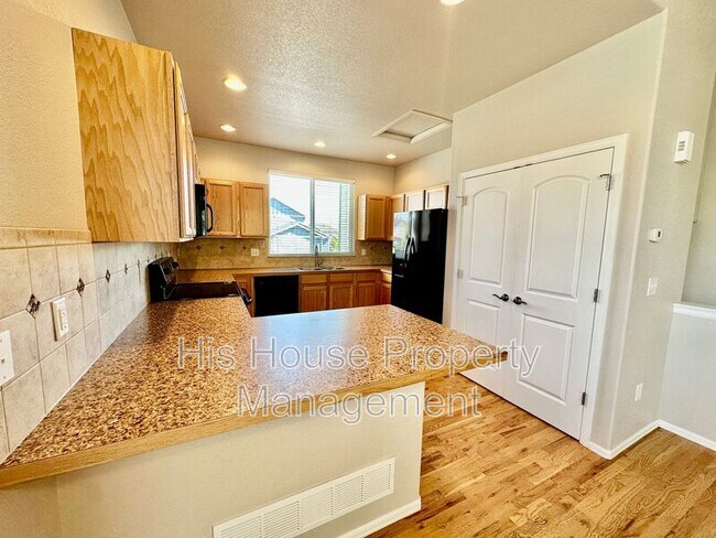 Building Photo - 8029 22nd St Ln