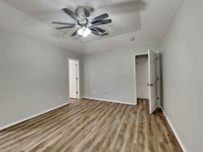 Building Photo - Newly Renovated 3-Bed, 2-Bath Home in Southwest Fort Worth – Modern Upgrades & Spacious Backyard!