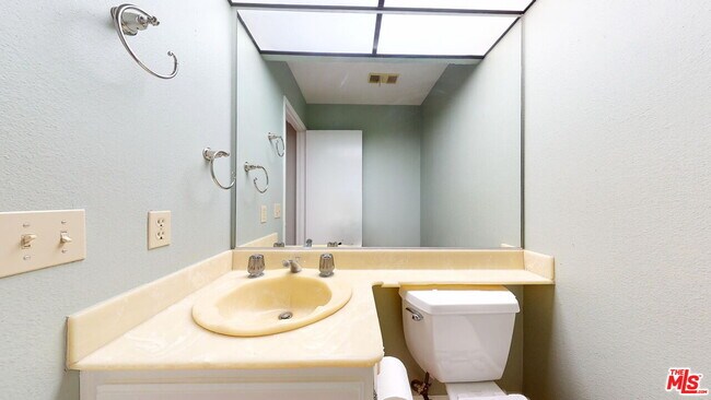 Building Photo - 22525 Sherman Way