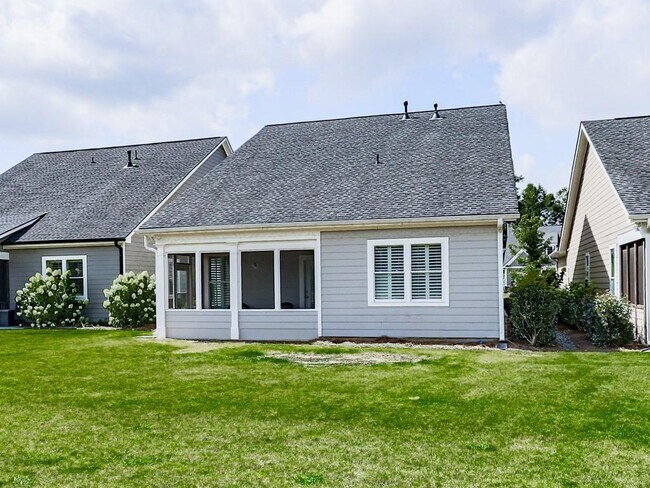 Building Photo - 37 Encore Ln