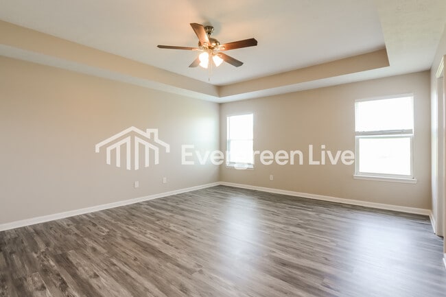 Building Photo - 1120 Sedgehill Ln