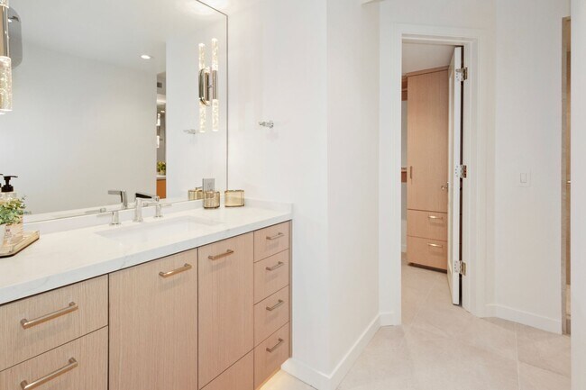 Building Photo - Short or Long Term, Furnished Rental available at Coronado Shores!