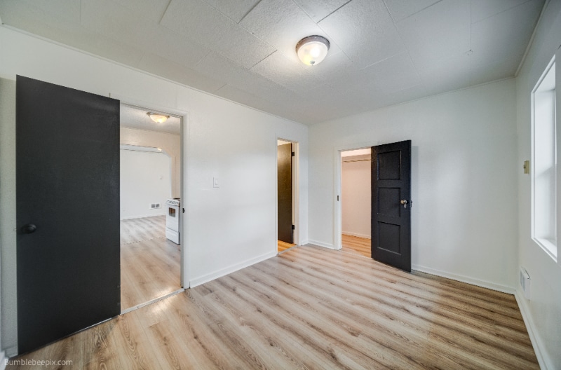 Building Photo - 802 Pine St