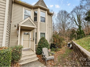 Building Photo - 13820 Queens Harbor Rd