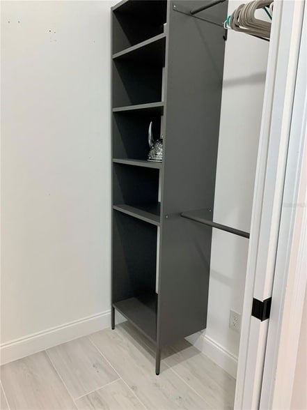 Building Photo - 2129 Lorraine Dr