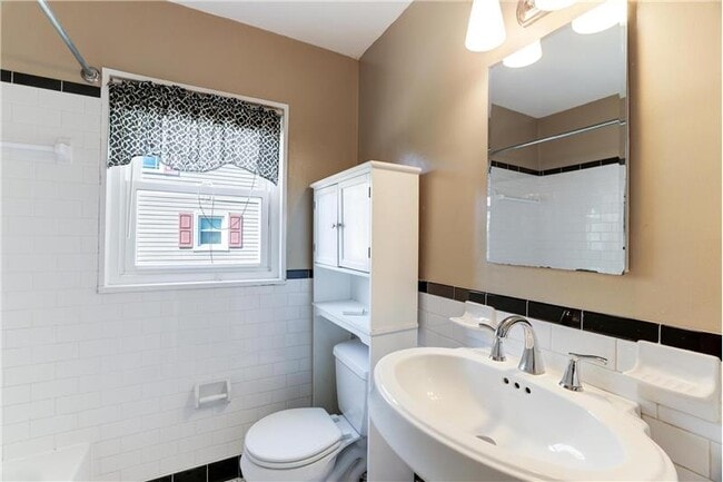 Building Photo - 2308 Mary Baldwin Dr