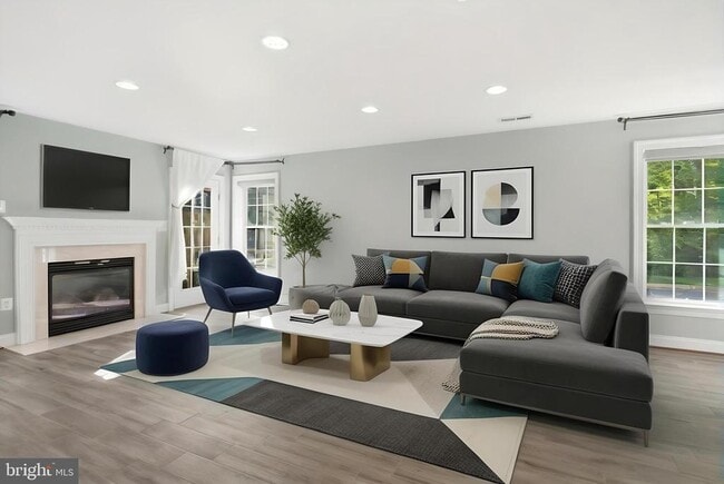 Building Photo - 6411 Velliety Ln