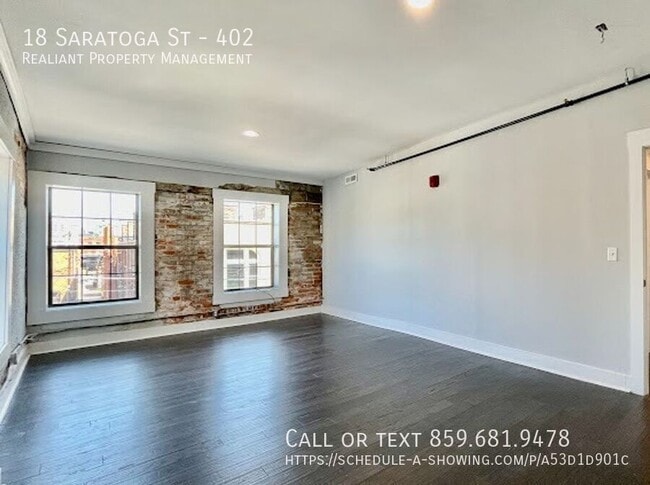 Building Photo - 18 Saratoga St