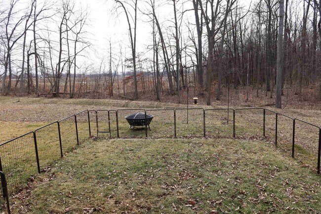 Building Photo - 7502 Accio Cv