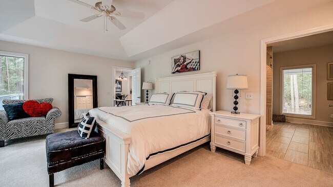 Building Photo - 1332 Wallace Pate Dr