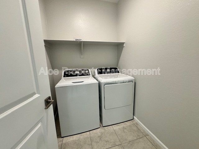 Building Photo - 35300 La Paz St