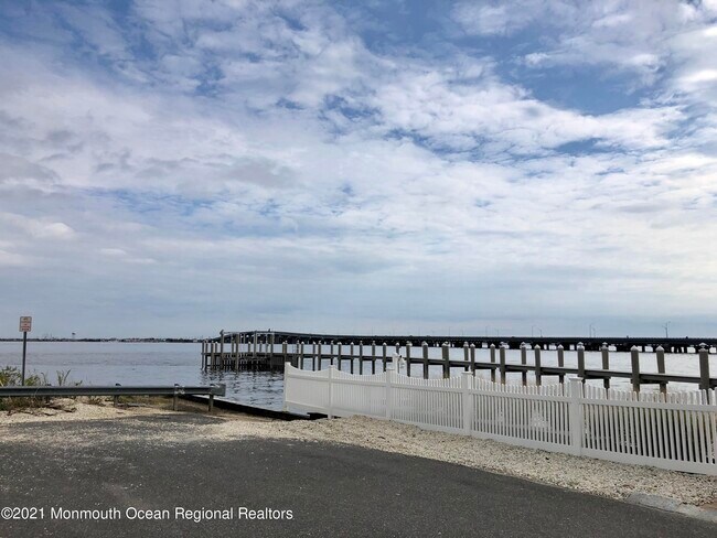 Building Photo - 3456 Jefferson Ave