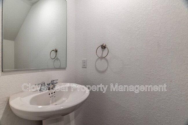 Building Photo - 2847 Elion Dr