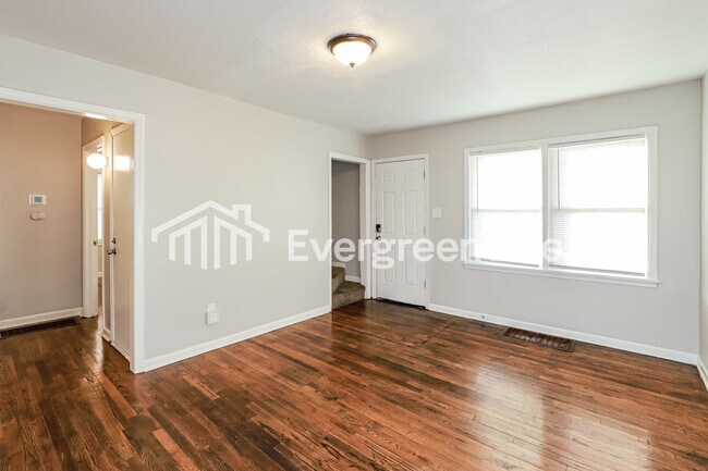 Building Photo - 7409 Walrond Ave