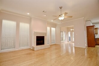 Building Photo - 1721 Potomac Dr