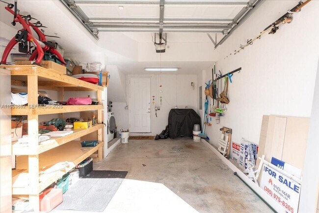 Building Photo - 7743 SW 99th St