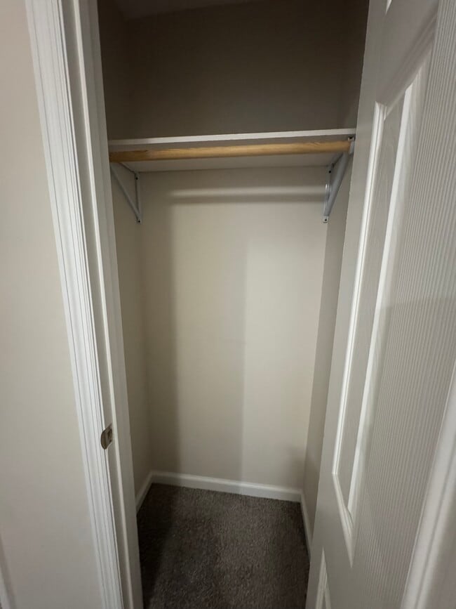 Building Photo - 907 Freeman St