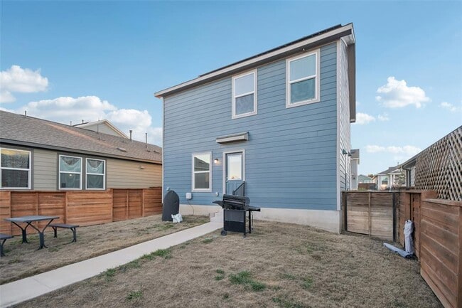 Building Photo - 857 Powell St