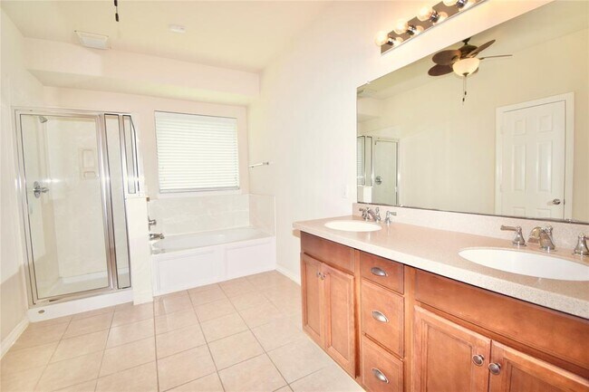 Building Photo - 4138 Candle Cove Ct