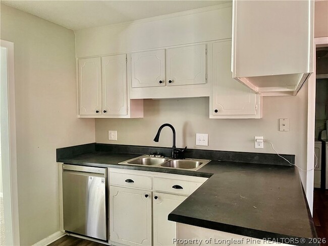 Building Photo - 1543 Boros Dr