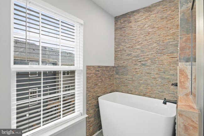 Building Photo - 9288 Kos Ln