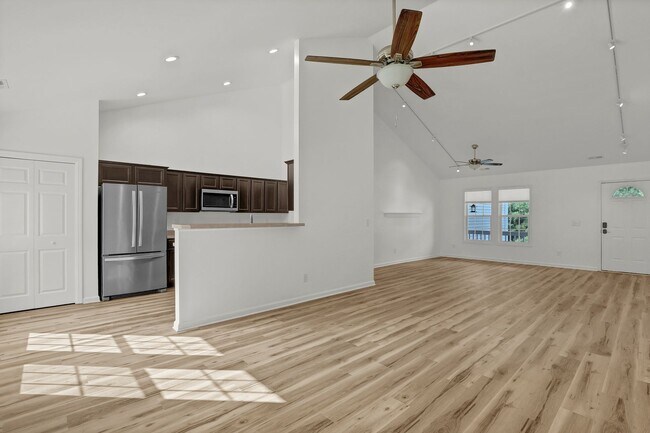 Building Photo - 244 Blue Creek Farms Drive