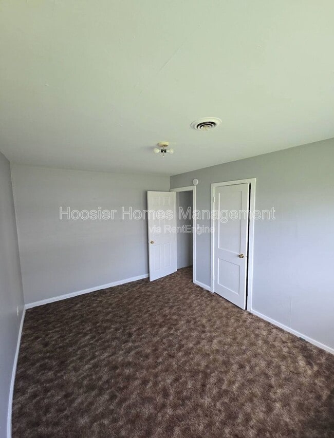 Building Photo - 2202 N Kitley Ave
