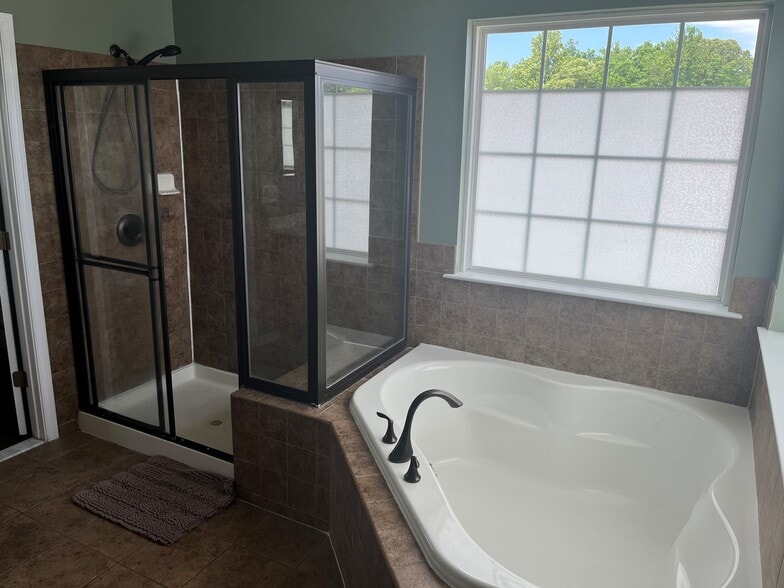 Building Photo - 24889 Rivers Edge Rd