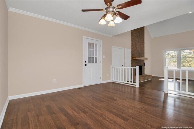 Building Photo - 353 Bahama Loop