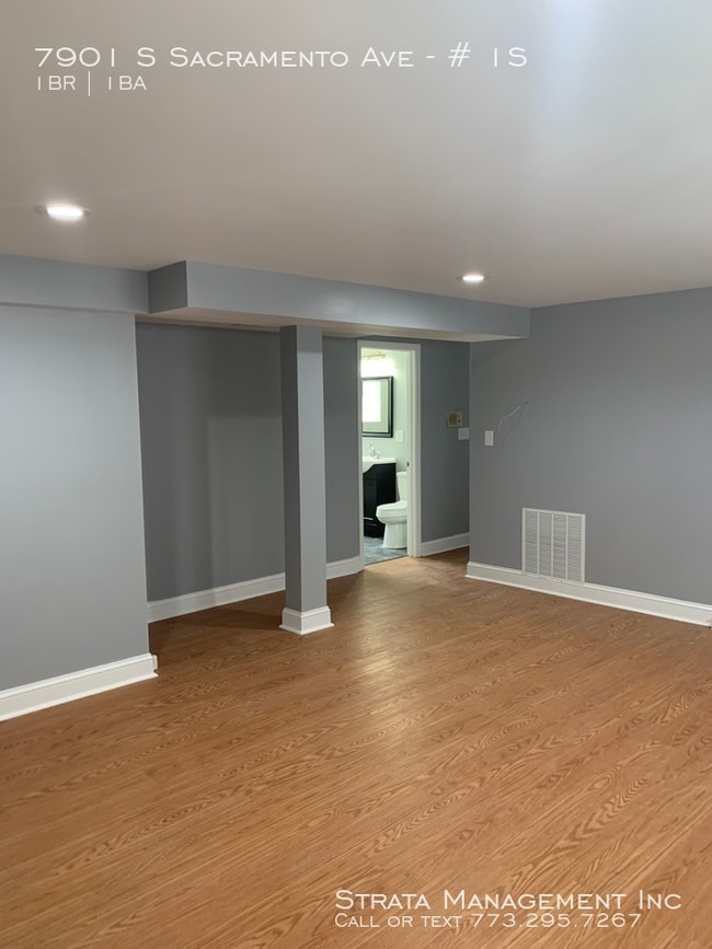 Building Photo - 7901 S Sacramento # 1S - $1,100/mo (1br/1b)