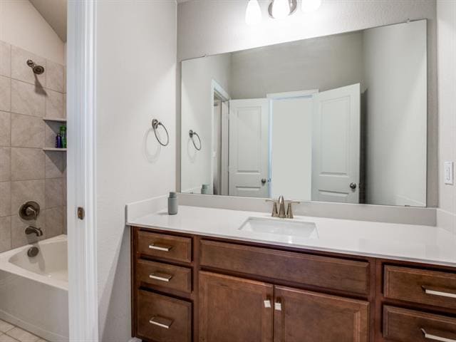 Building Photo - 2112 Creekbluff Ct