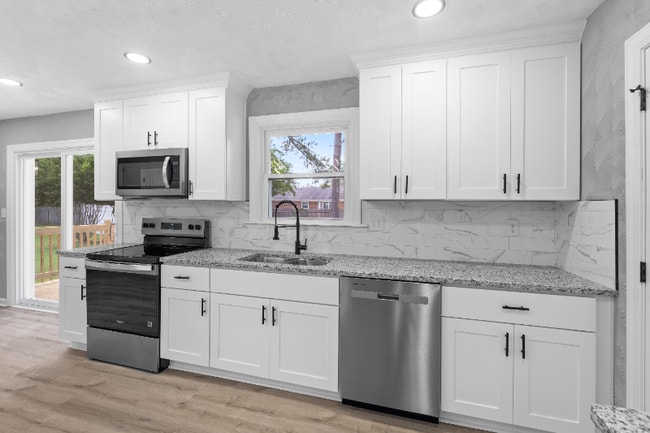 Building Photo - 4916 Orleans Dr