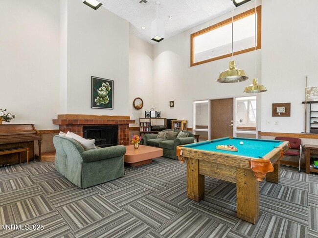 Building Photo - 3095 Lakeside Dr