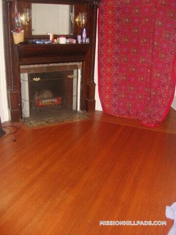 Building Photo - 40 Hillside St